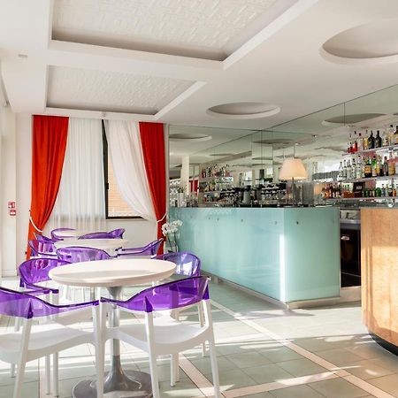 Hotel Dino San Benedetto del Tronto Exteriör bild